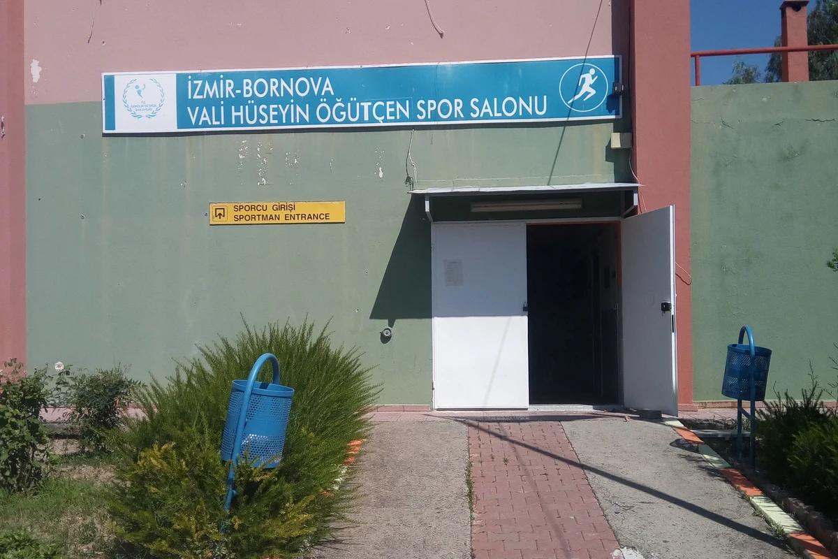 Vali Hüseyin Öğütçen Spor Salonu